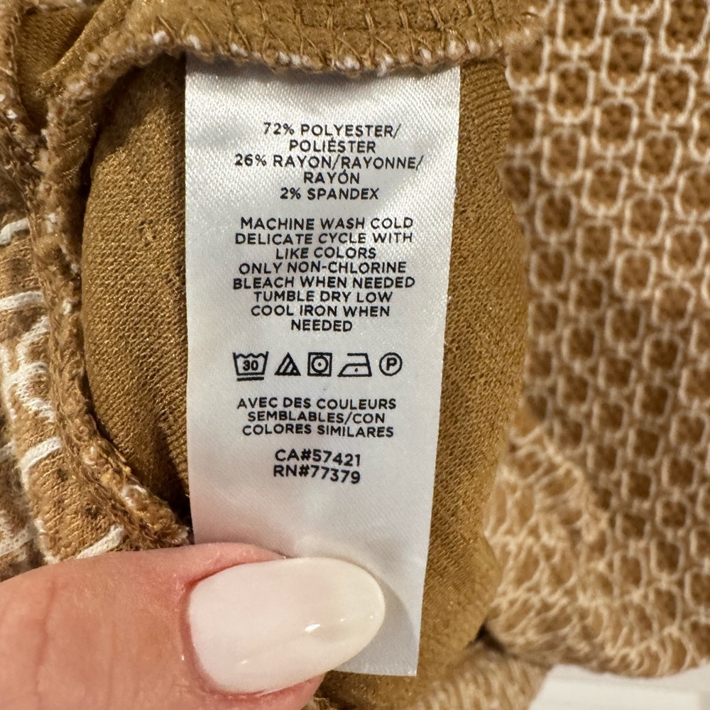 NWOT Ann Taylor XS Luxury Knit Retro Chain Link Lightweight Mockneck Sweater Top - Picture 7 of 7